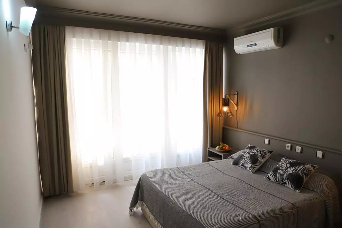 196397037 (Copy).jpg